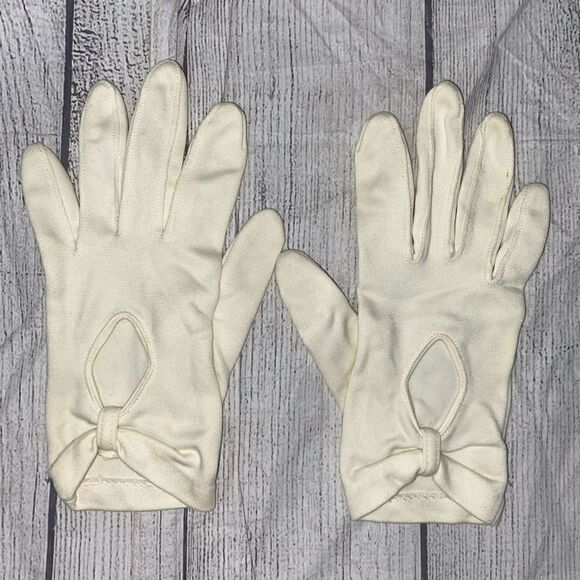 Vintage girls gloves off white big kid small - Picture 1 of 4
